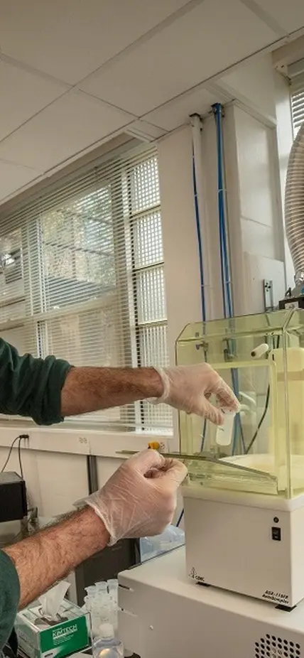 Oded Elazar working in the lab